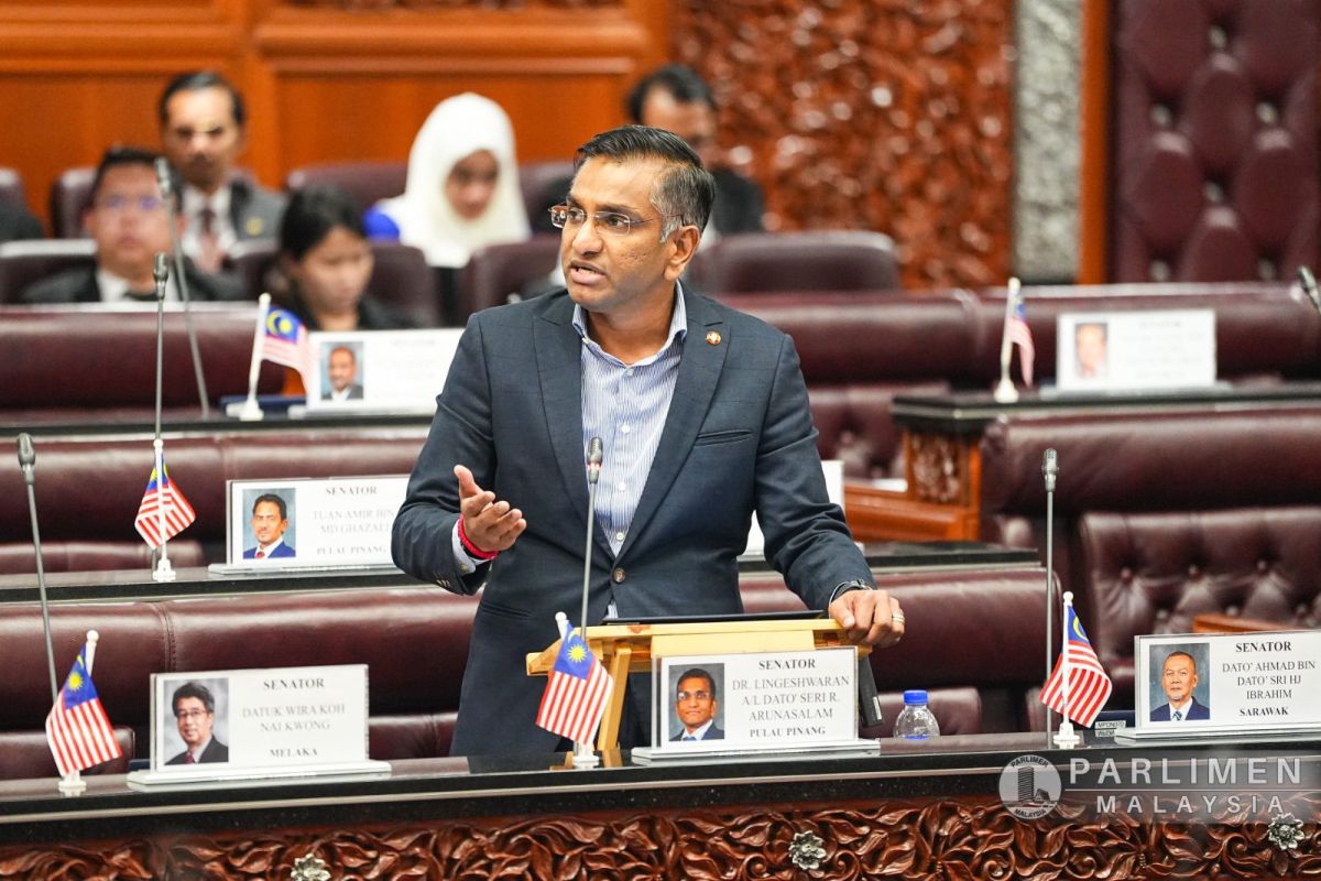 Senator Urges Abolition of Contract System for All Healthcare Staff